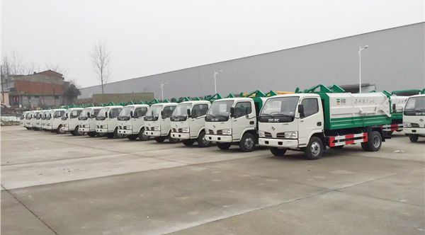 程力集團國五掛桶垃圾車批量供應